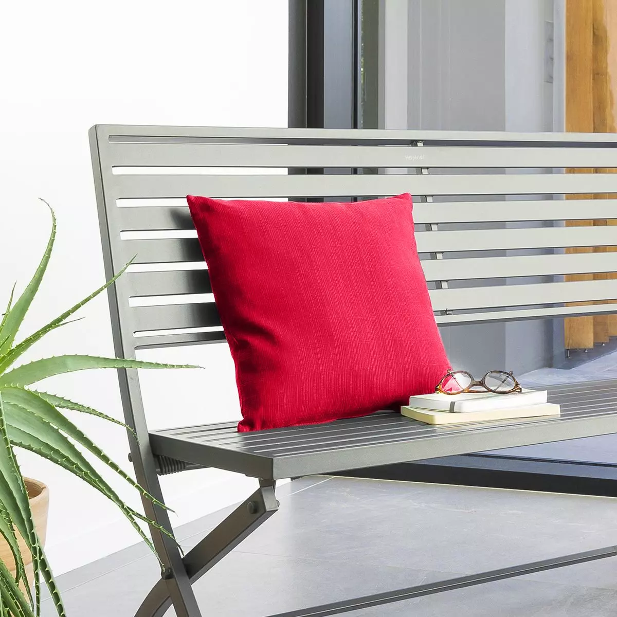 Coussin carré (40 cm) Korai Rouge grenade 1