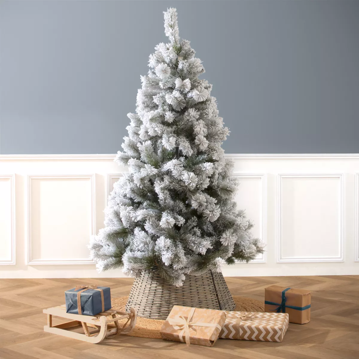 Albero di Natale artificiale Oregon Alt. 185 cm Verde innevato 1