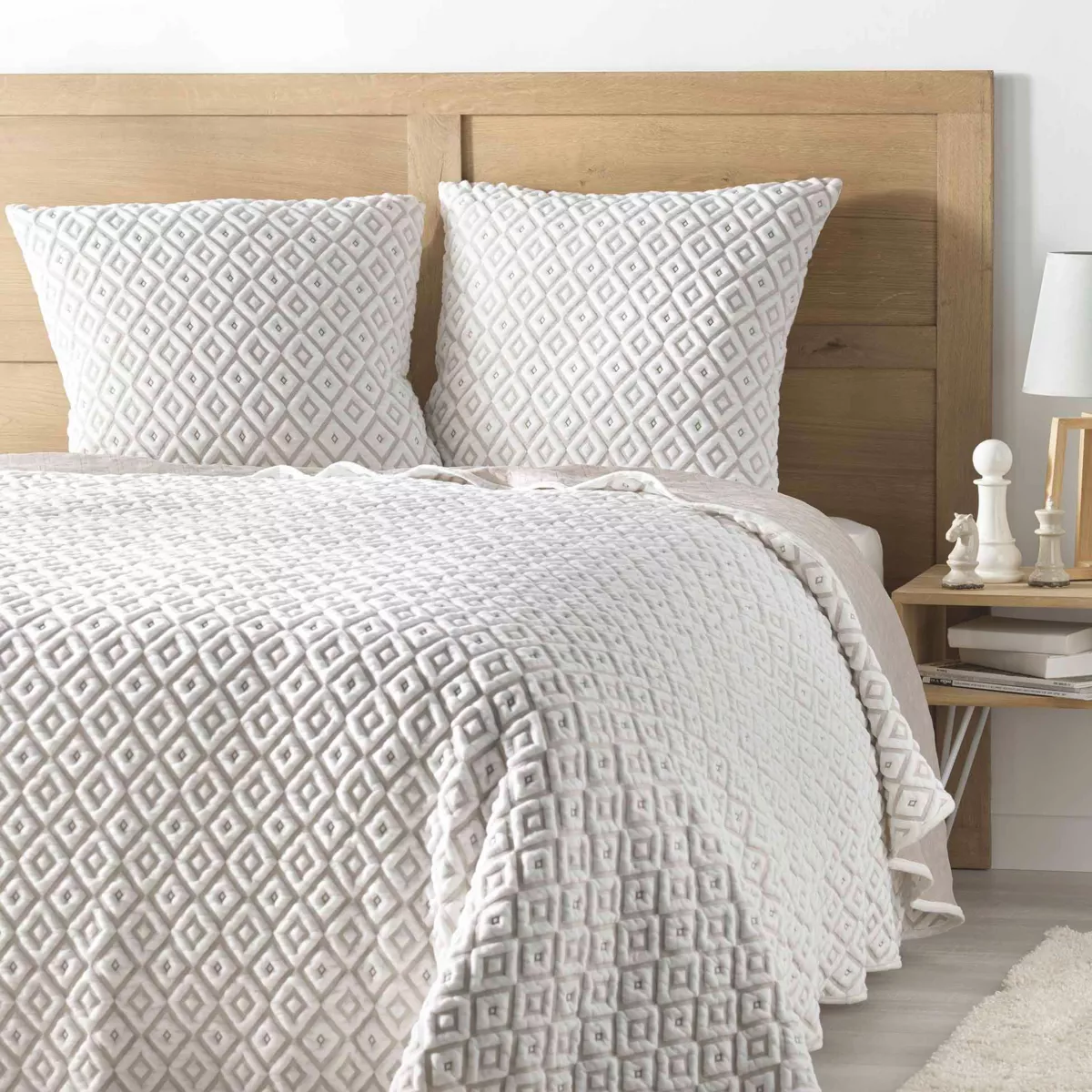 Tagesdecke & 2 Kopfkissenbezüge (220 x 240 cm) Joana Beige