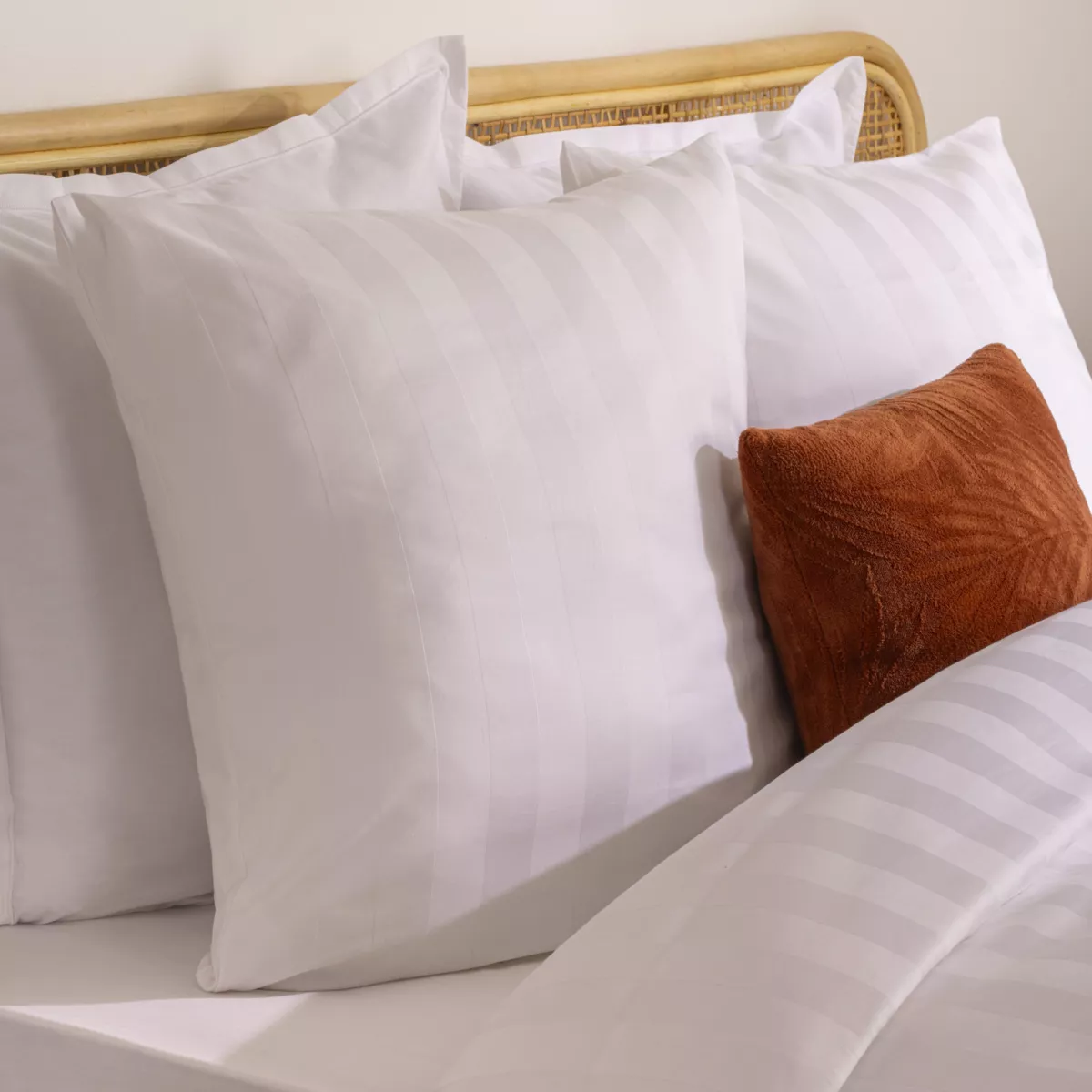 PARURE COT SATN BLC 260X240 L, 260 x P, 240 x H, 0,5 cm Blanc