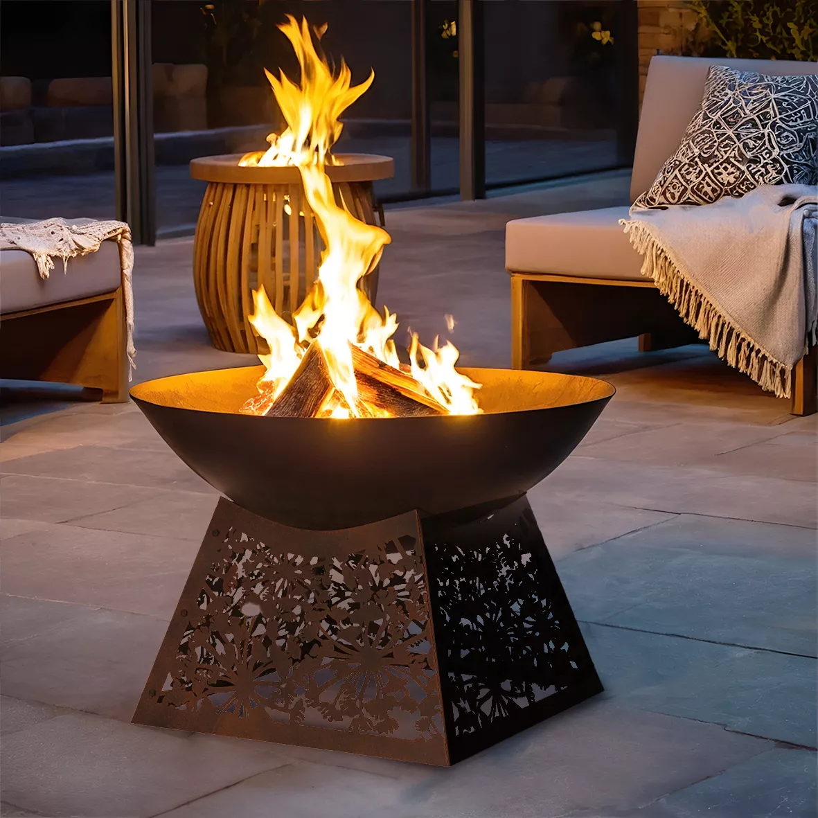 Brasero fer extŽrieur
Composition du matŽriau:100% Iron BRUN
 L75.00-W75.00-H48.00cm