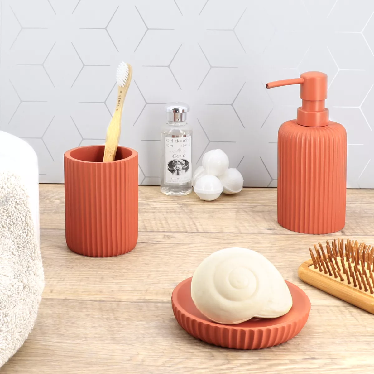 Set de accesorios de baño resina Strié Terracota