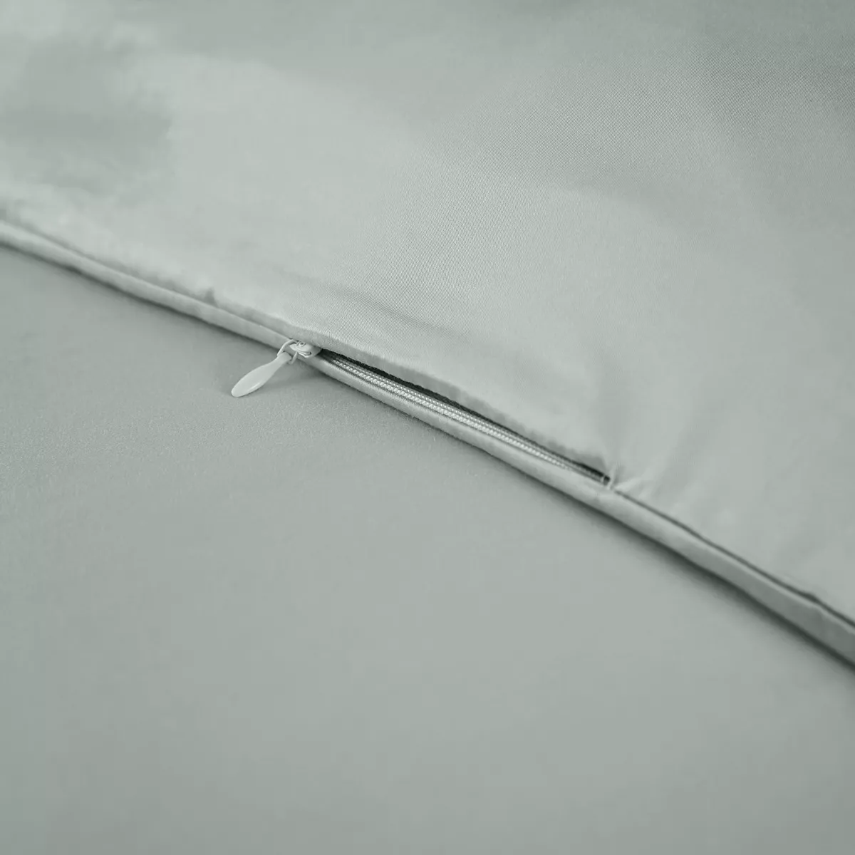 Funda Nórdica en satén de bambú (240 x 220 cm) Salomé Verde eucalipto