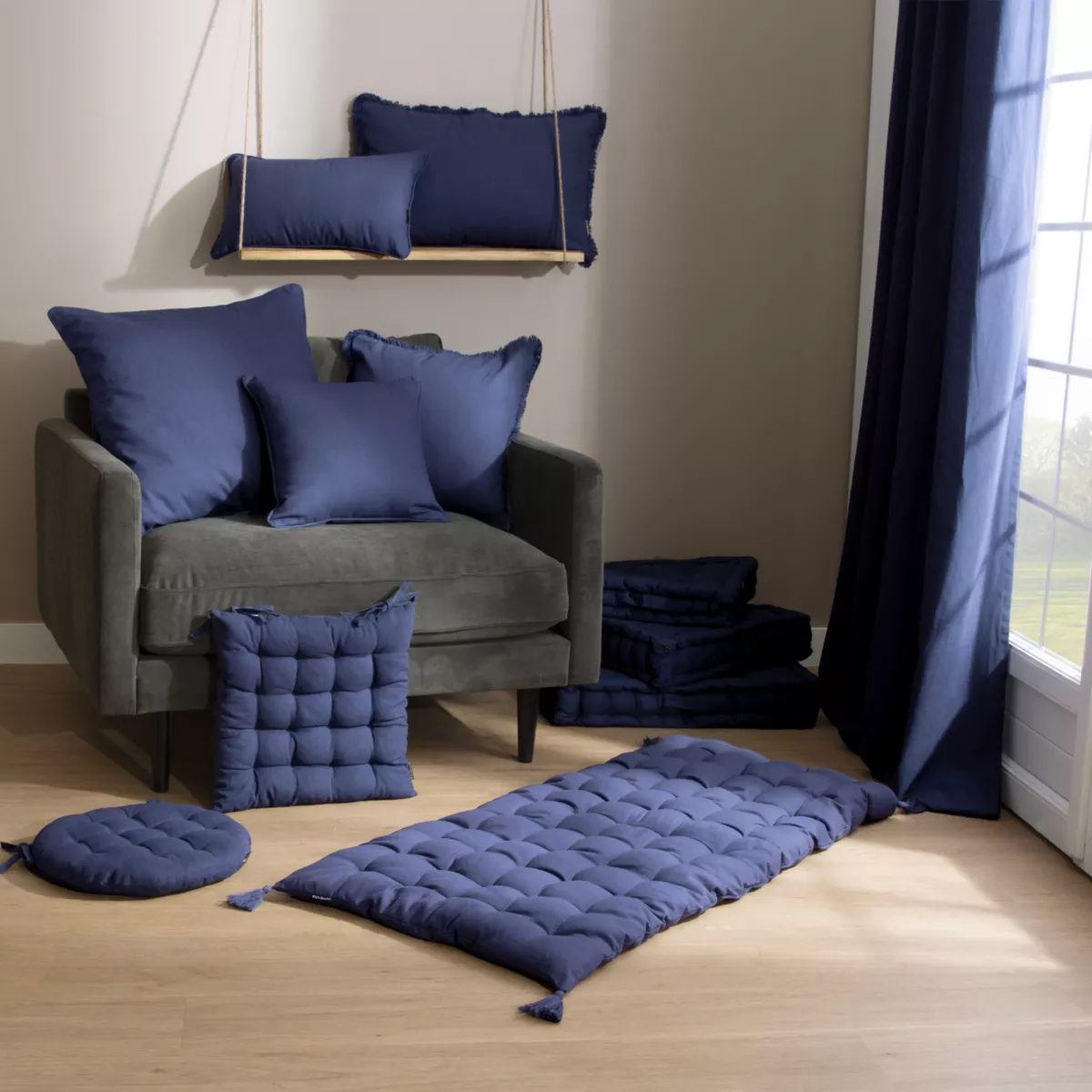 Coussin carré coton (60 x 60 cm) Pixel Bleu marine