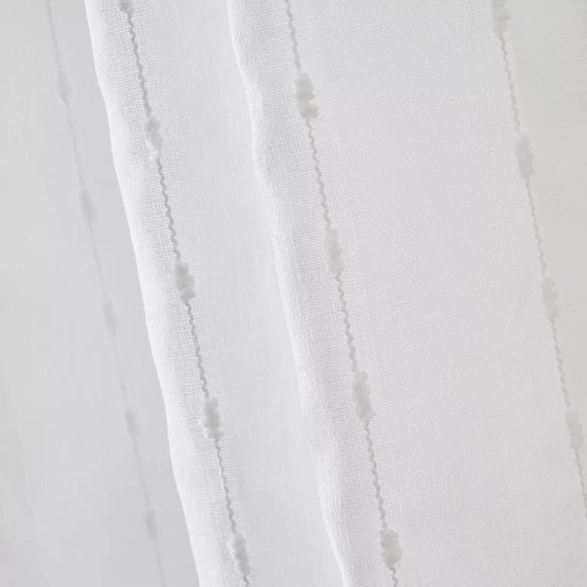 Visillo con cinta fruncida y pompones (280 x 240 cm) Axel Blanco
