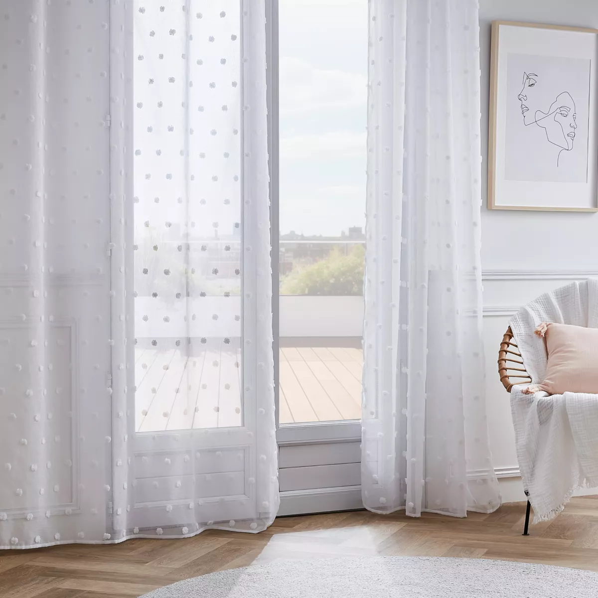 Gardine mit Ösen & Pompons (140 x 240 cm) Emie Weiß