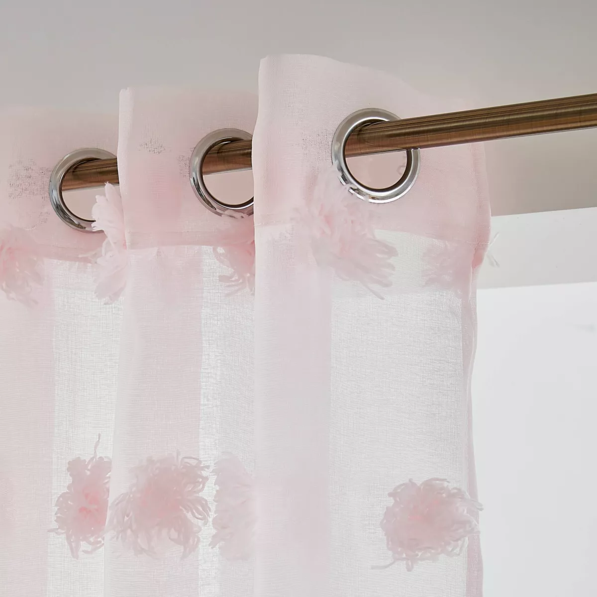 Voilage oeillets pompons (180 x 240 cm) Suzie Rose