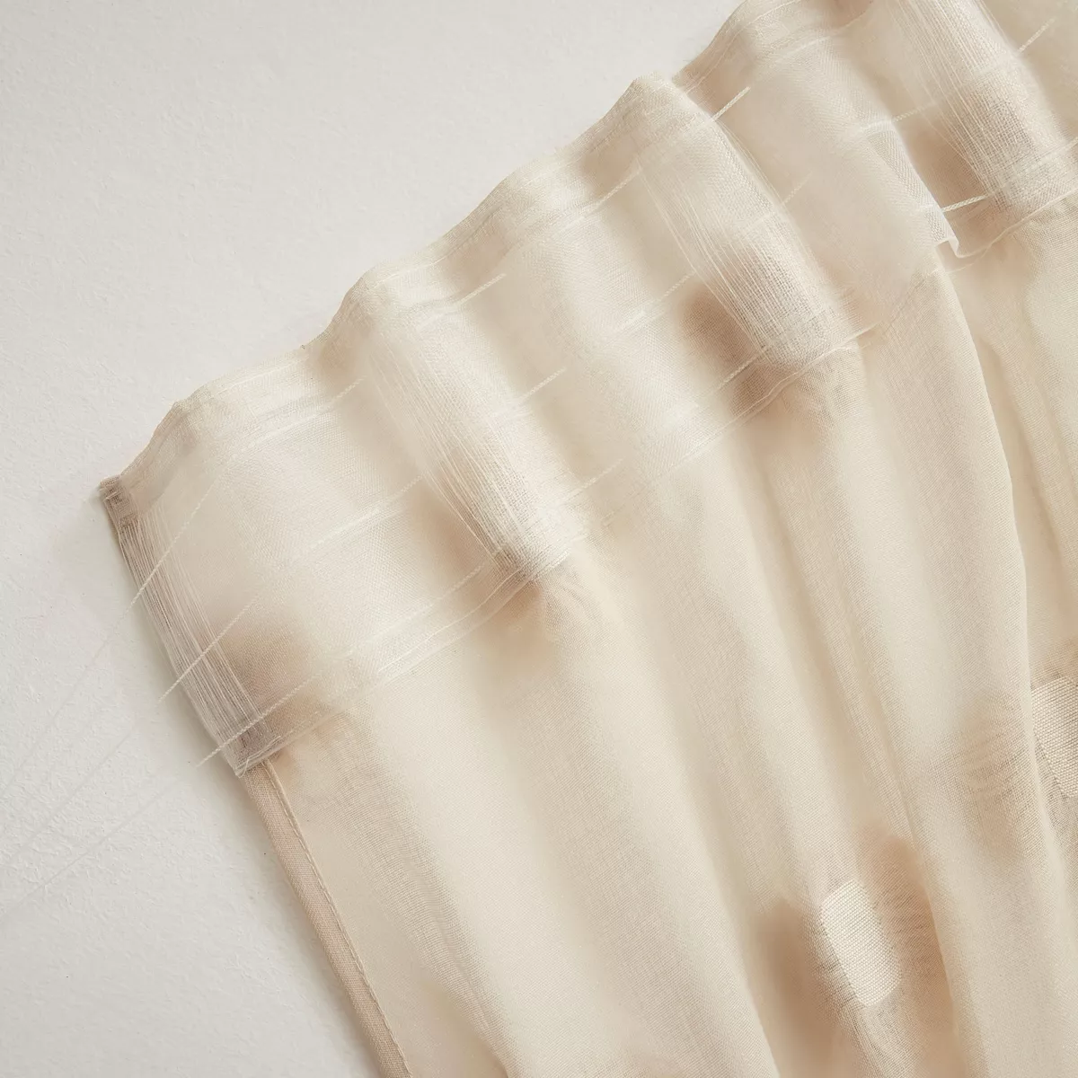 Tenda trasparente con passanti nascosti e pon pon (140 x 240 cm) Suzie Beige