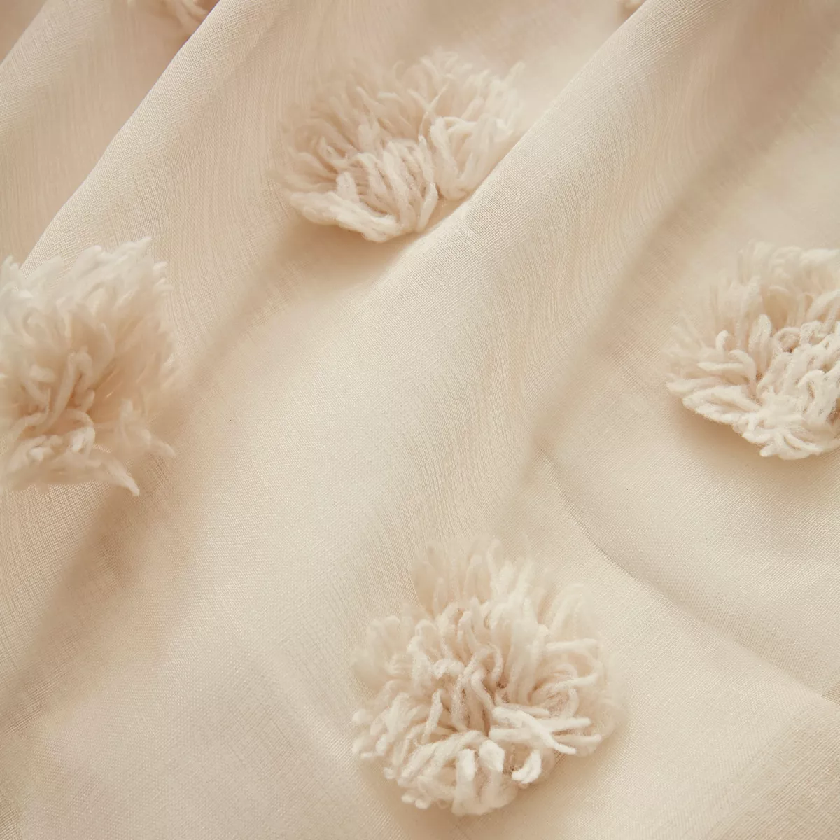 Visillo con ojales y pompones (140 x 240 cm) Suzie Beige