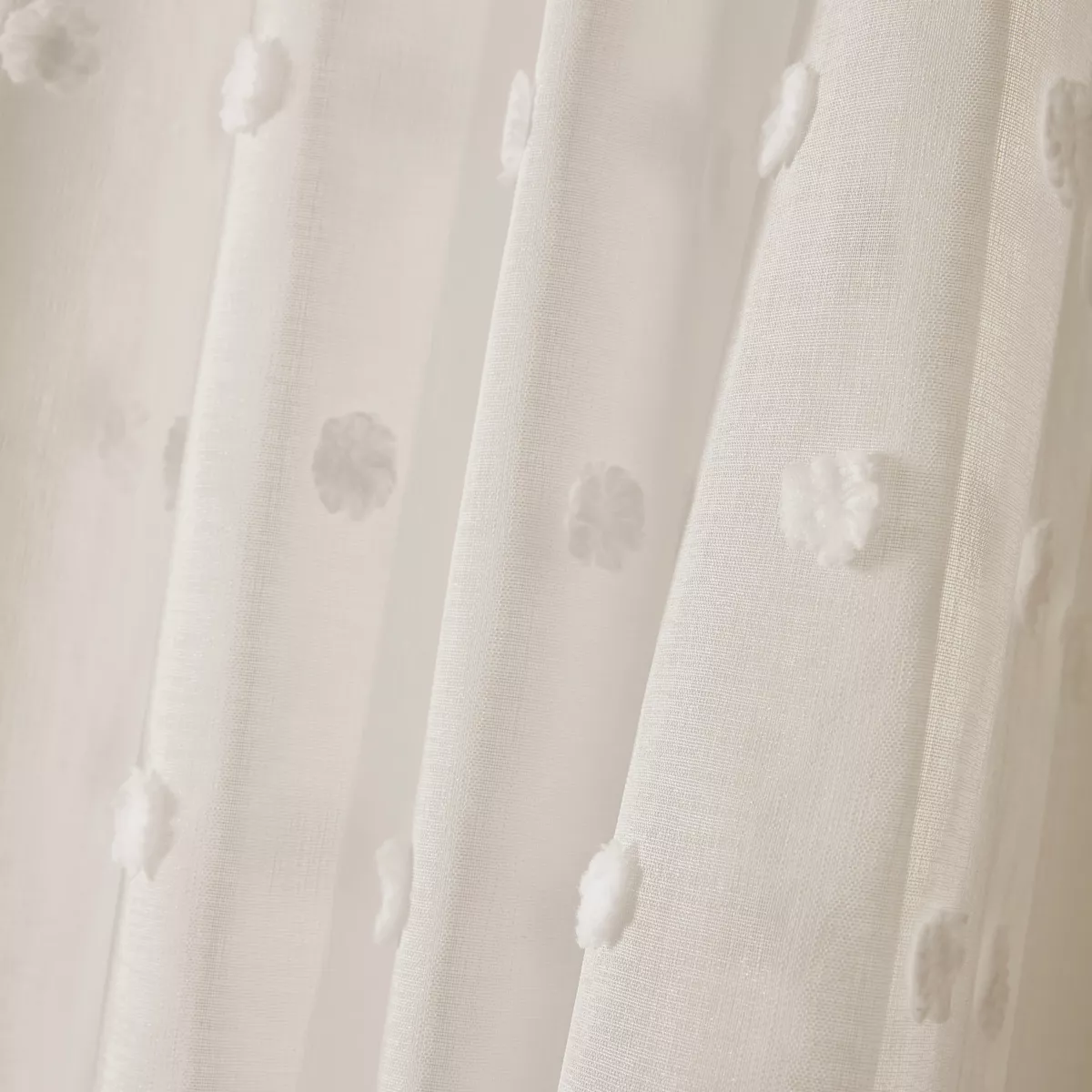 Visillo con pompones y ojales (280 x 240 cm) Emie Beige