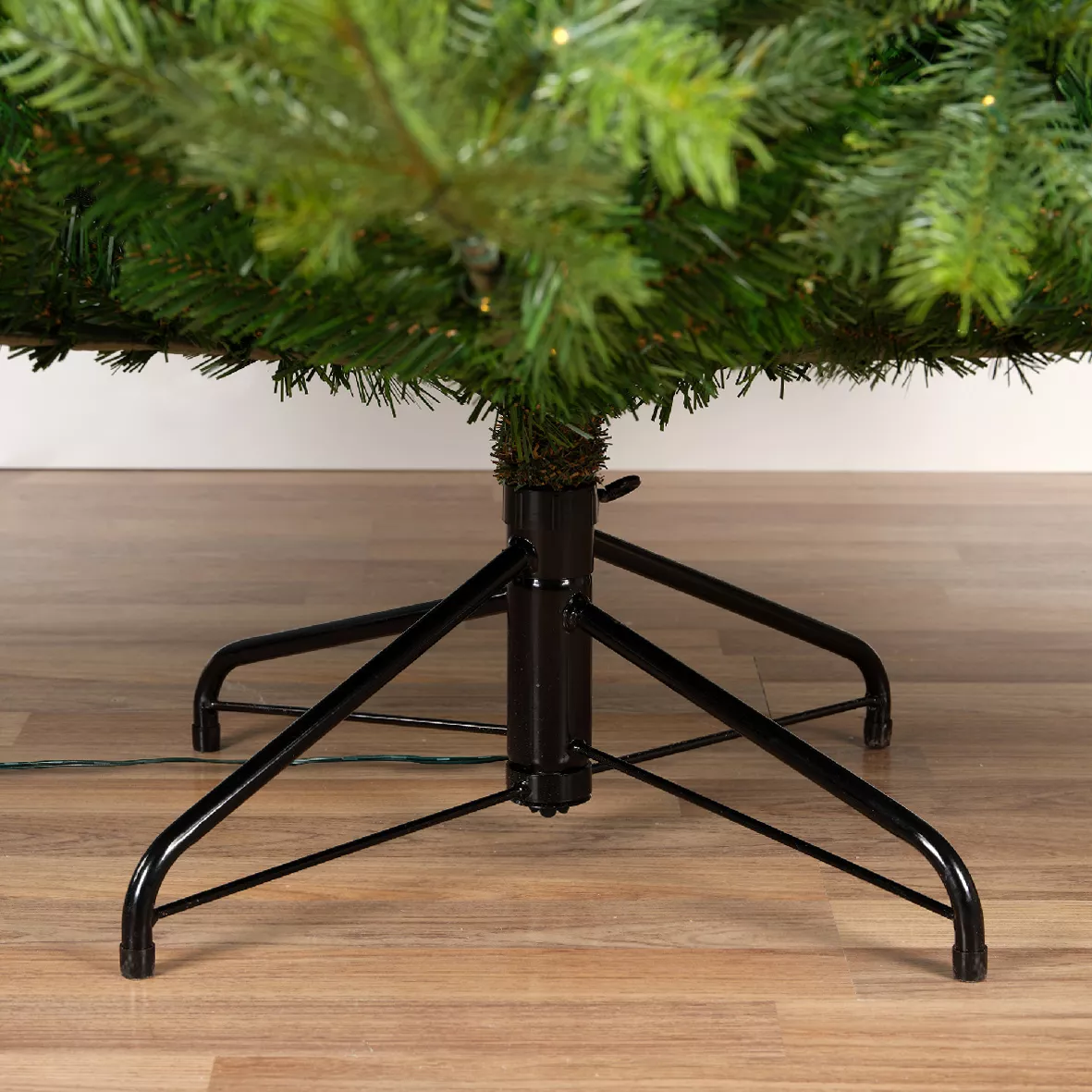 Knstlicher Weihnachtsbaum 250 LED H150 cm Glorious Tannengrn -  Kunsttannen & Deko-Bume - Eminza