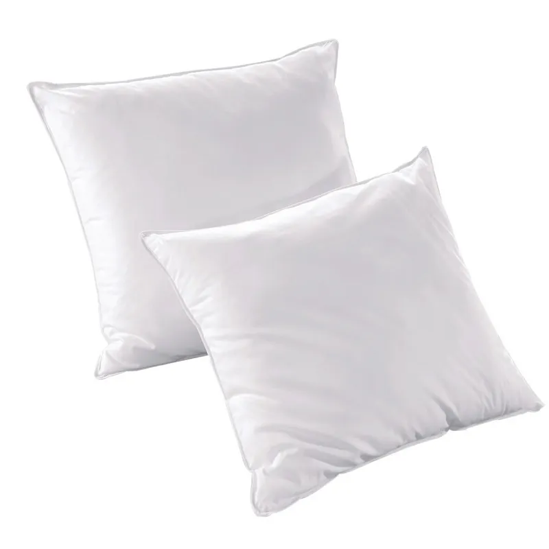 LOT COUETTE 220x240cm + 2 OREILLERS ANTI-ACARIENS 60x60cm EMINZA (DONNER UN NOM)