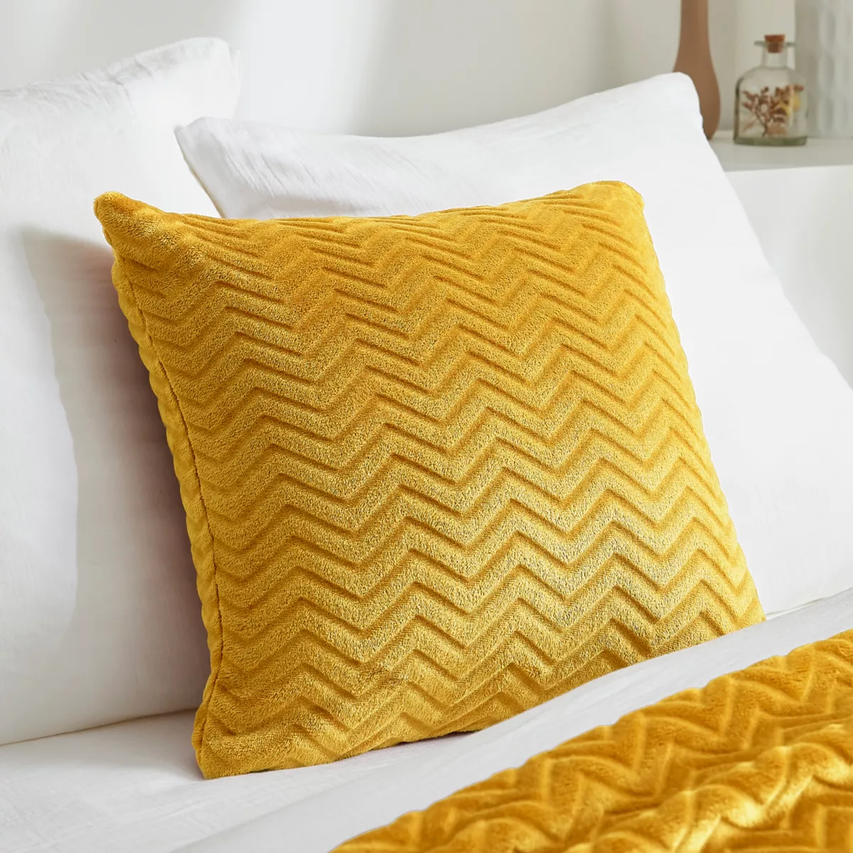 Coussin carré flanelle (45 x 45 cm) Zag Jaune moutarde