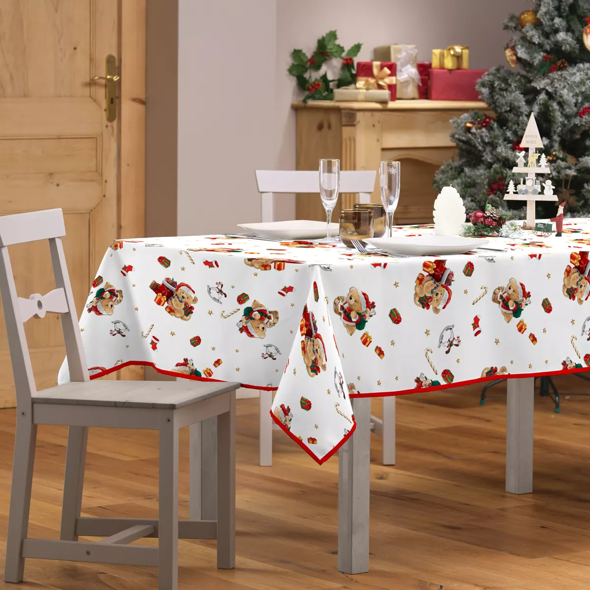 Nappe de Noël rectangulaire anti tache (150 x 240 cm) Oursons