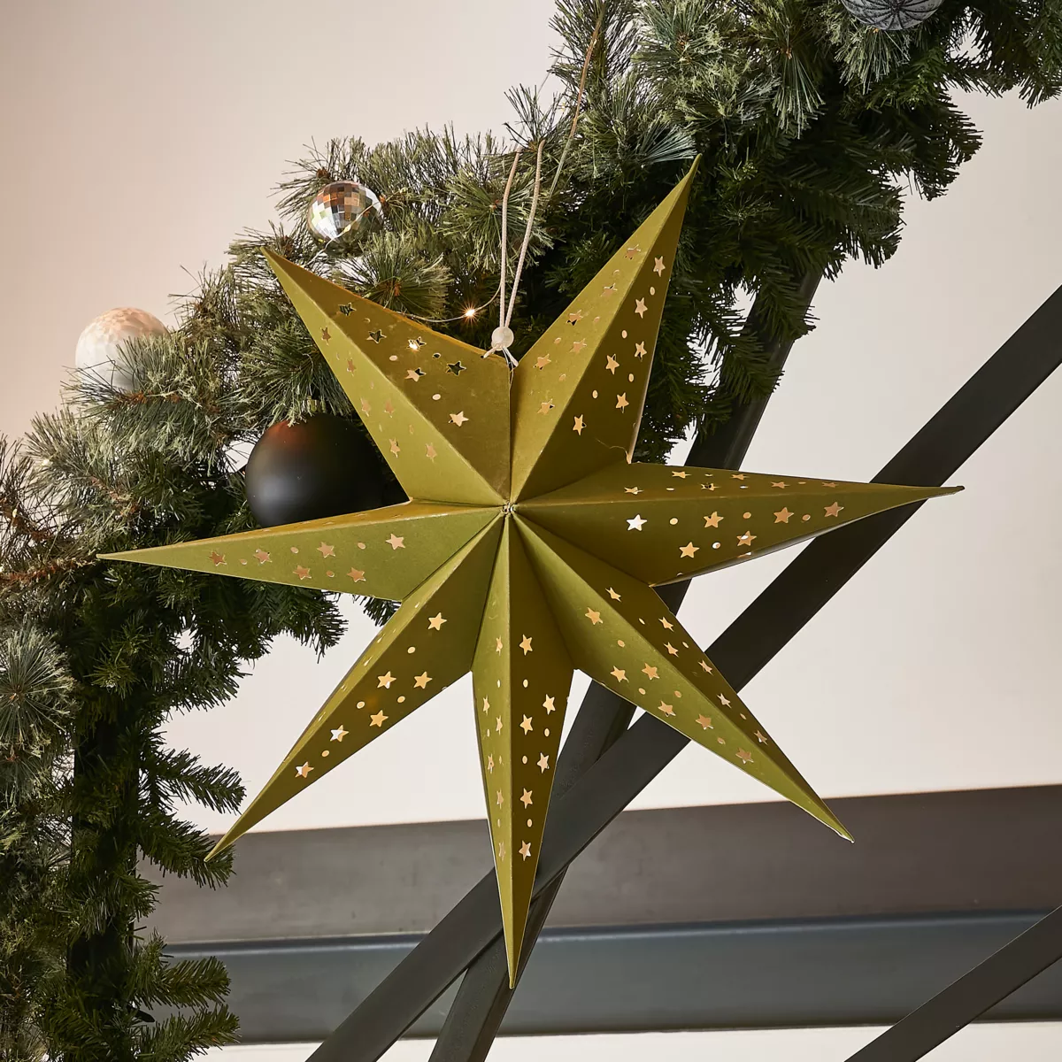 Beleuchteter Stern zum Aufhängen (H60 cm) Origami Stella Grün und Warmweiß