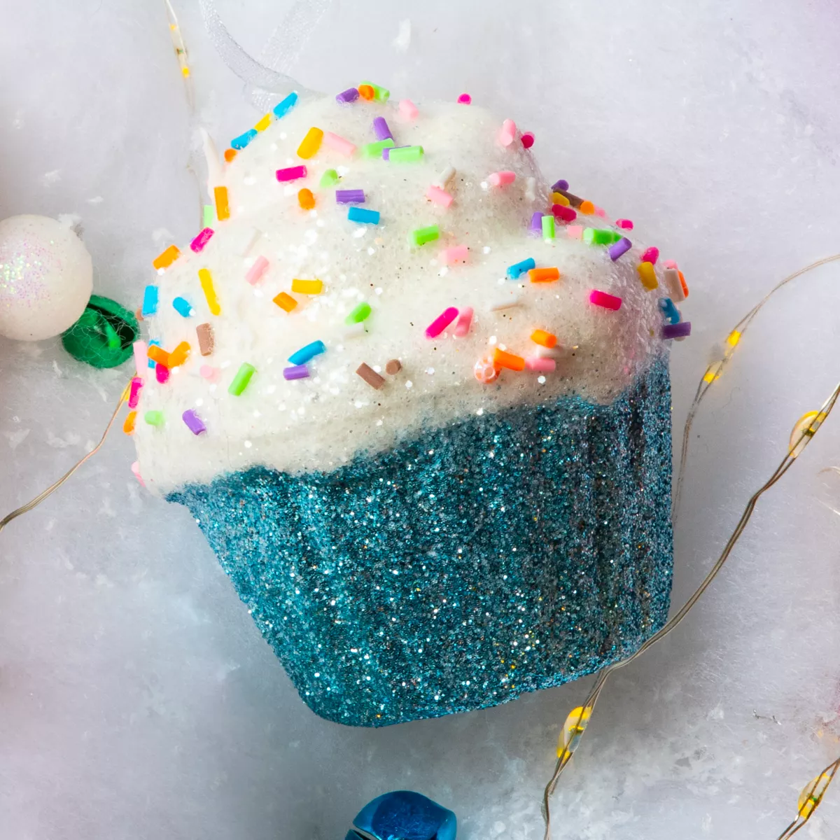 Weihnachts-Cupcake zum Aufhängen (H7 cm) Blaues Glitzer-Leckerbissen