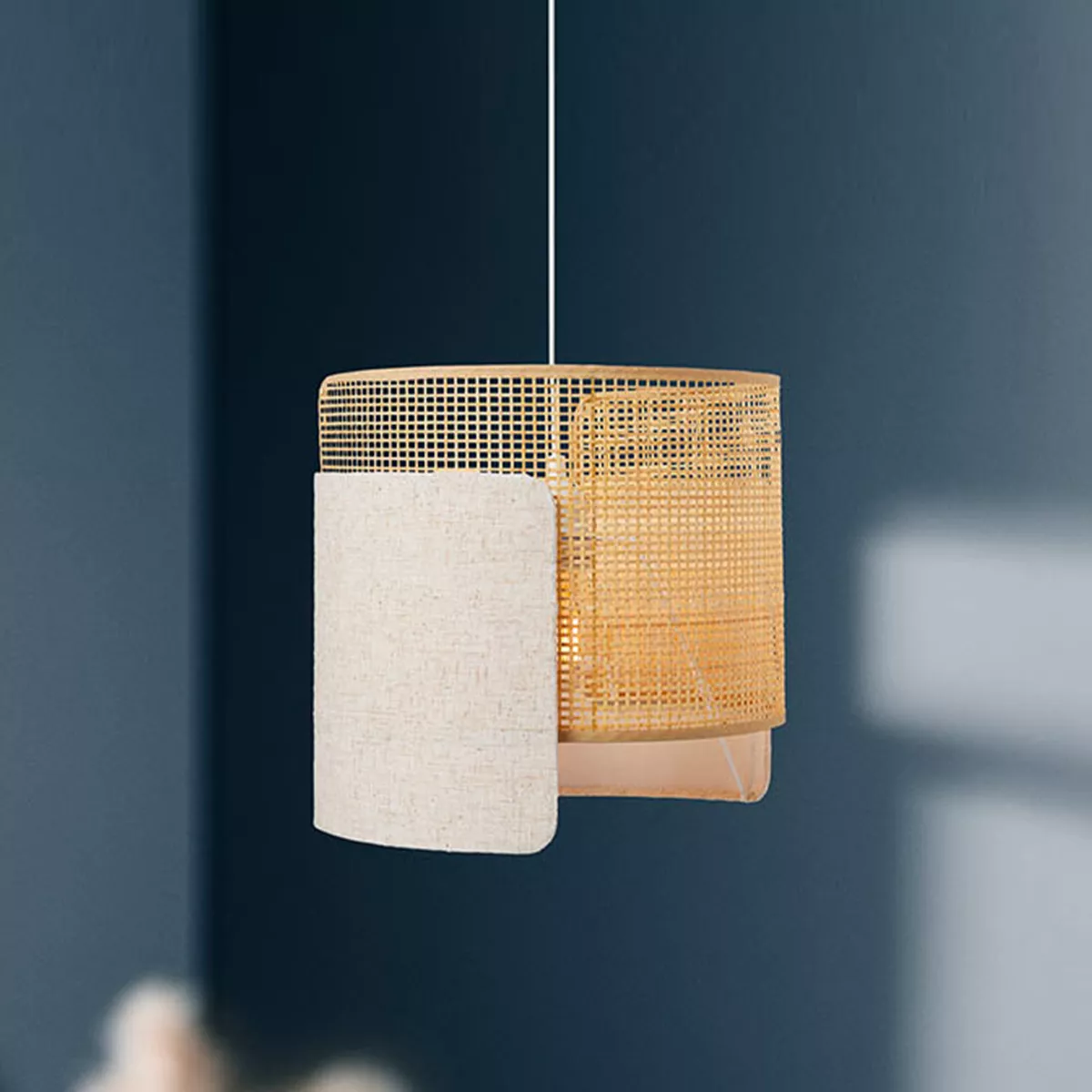 Hangende lamp van linnen en bamboe (D28,5 cm) Bourgeon Beige