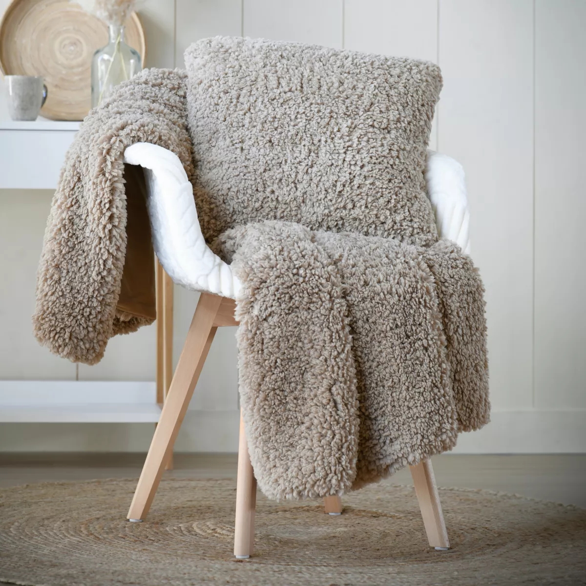 Kuscheldecke aus Kunstfell (130 x 150 cm) Dudley Taupe