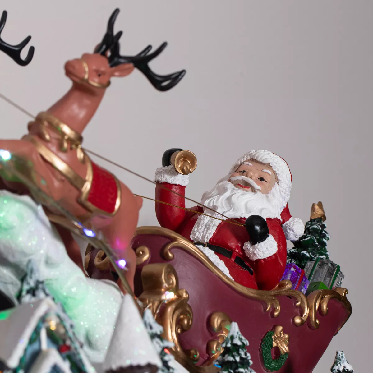 Père Noël Sur Traîneau Infactory – 13 LED Multicolores Et Mélodies De Noël – Neuf