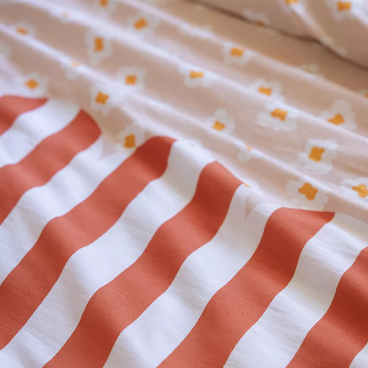 Funda nórdica y dos fundas de almohada infantil de algodón (200 x 200 cm) Fresh popcorn Rojo