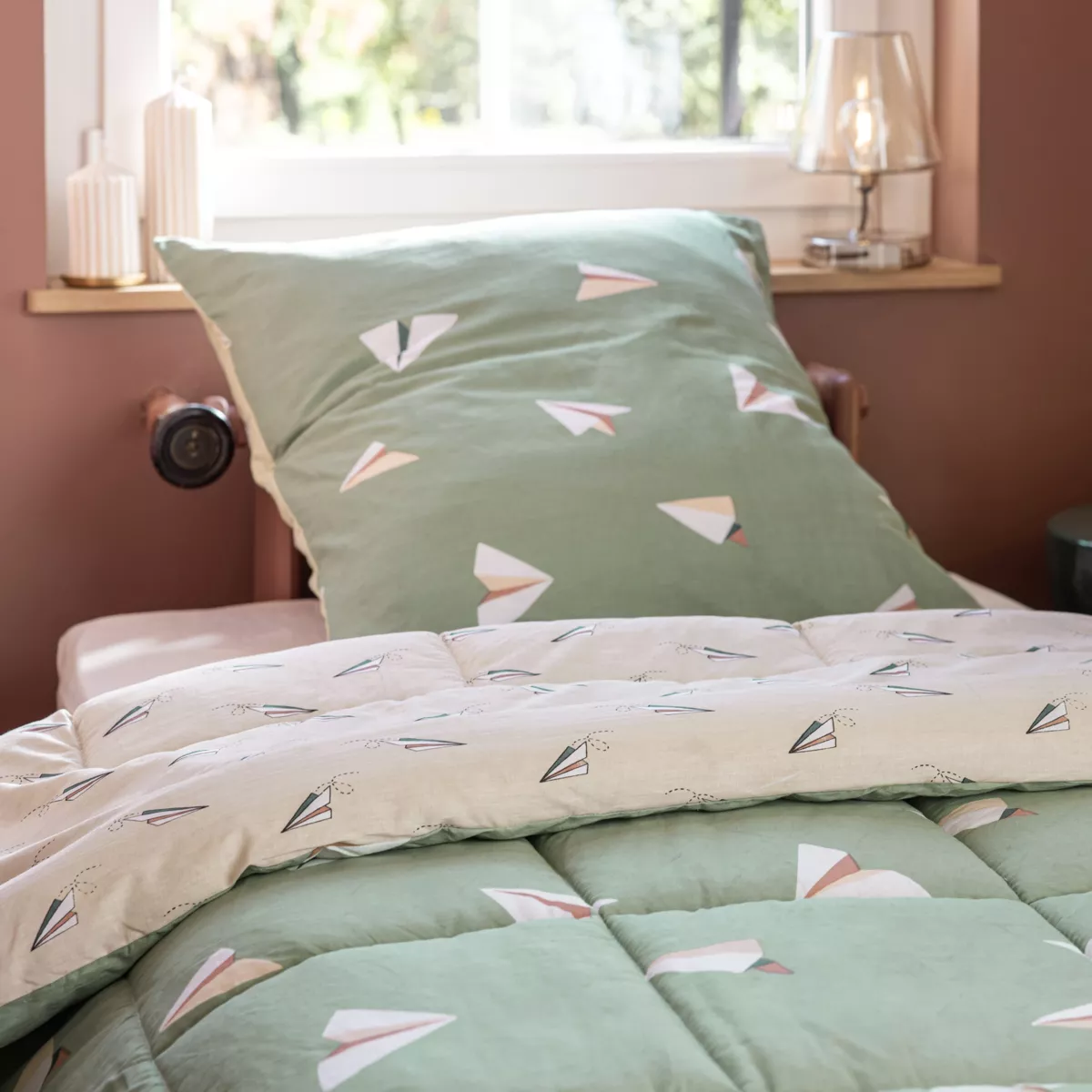 Edredón nórdico y funda de almohada infantil con estampados Petits papiers Verde