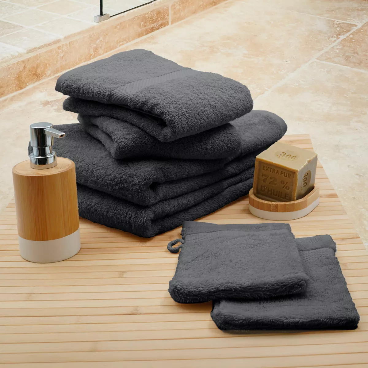 Lot de 2 gants de toilettes coton (15 x 21 cm) + 2 serviettes de bain coton (50 x 90 cm) + 2 serviettes de bain coton (70 x 1