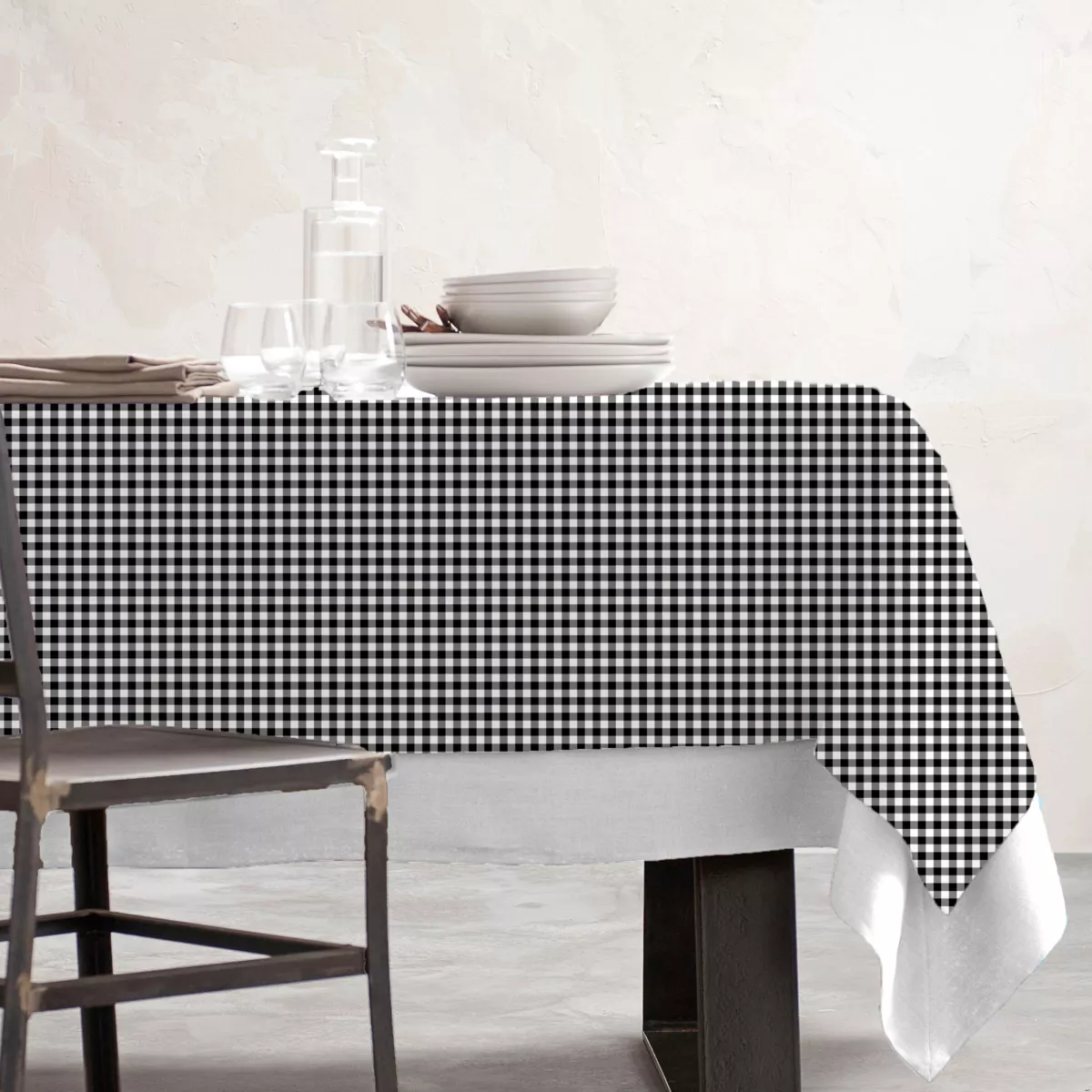 EM - Nappe en coton enduit 150 x 350 cm VICHY noir