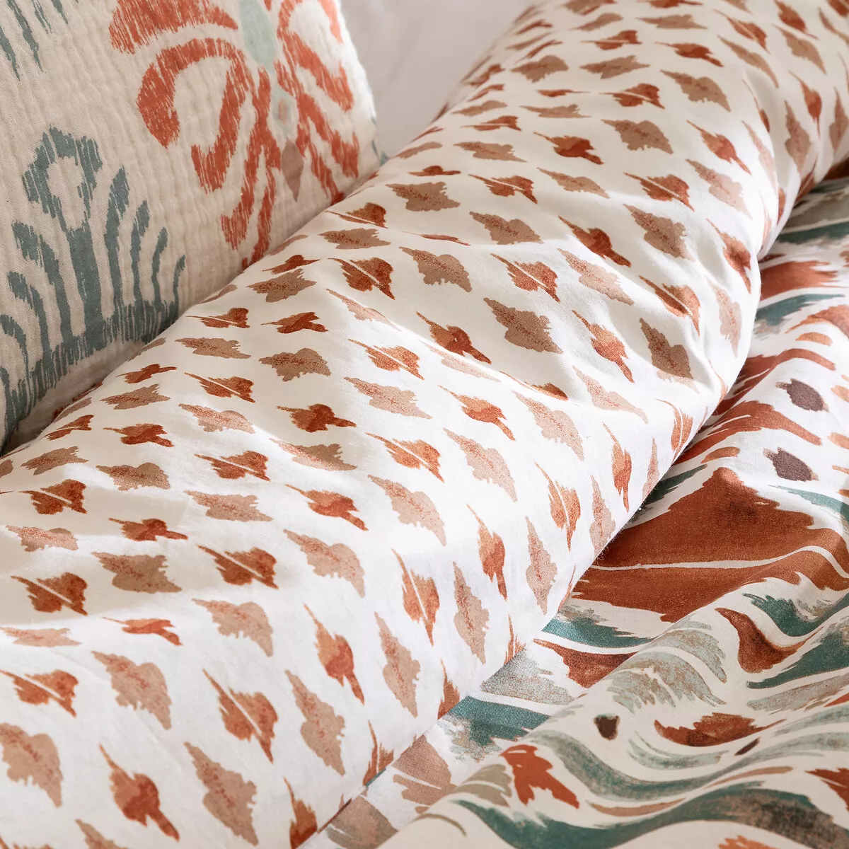 Housse de couette et deux taies coton (240 x 220 cm) Ikat Multicolore