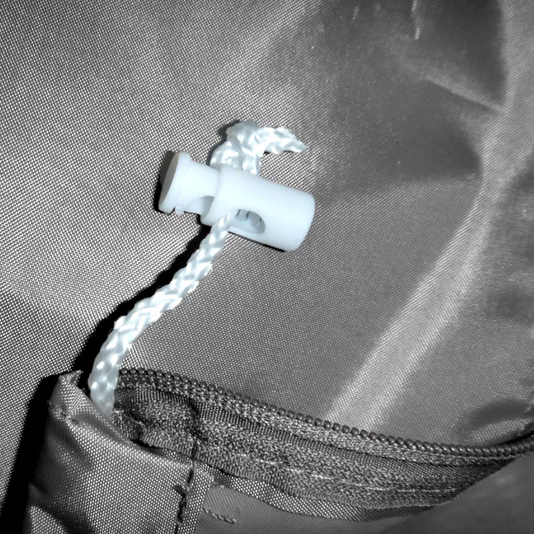 Wasserdichte Schutzhülle für quadratischen Tisch M 2