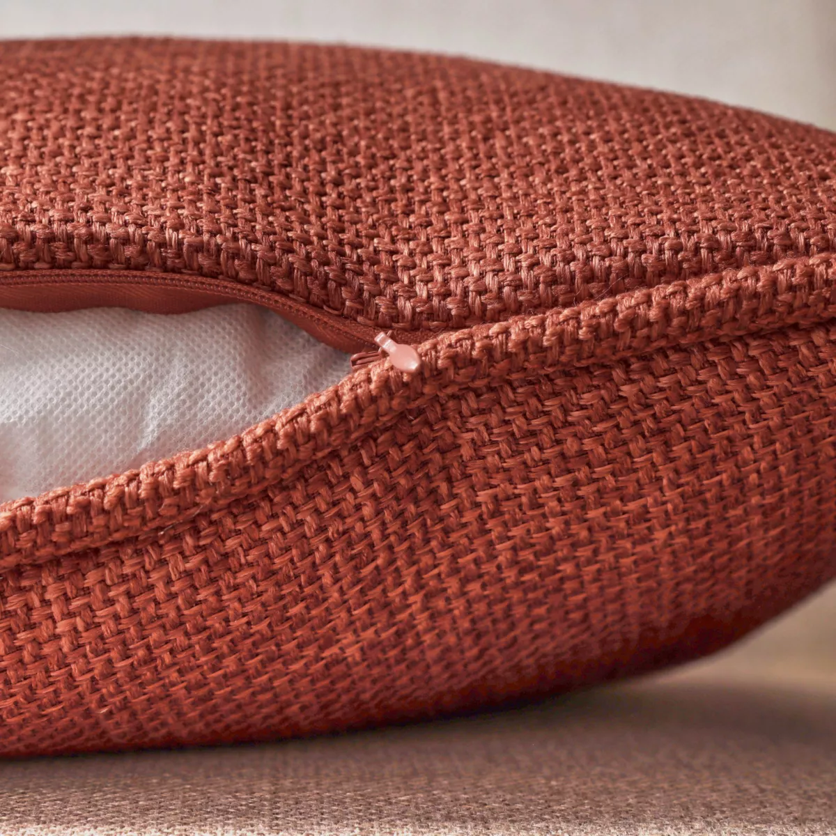 Coussin carré tissé (45 x 45 cm) Alba Terracotta