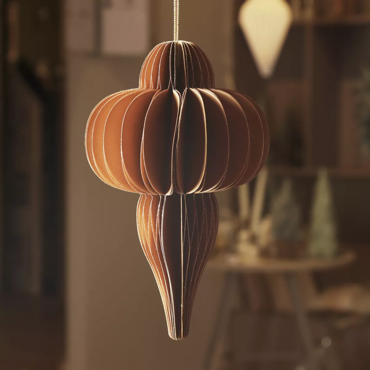 Sospensione di Natale in carta (H20 cm) con chiusura magnetica Marrone caffè