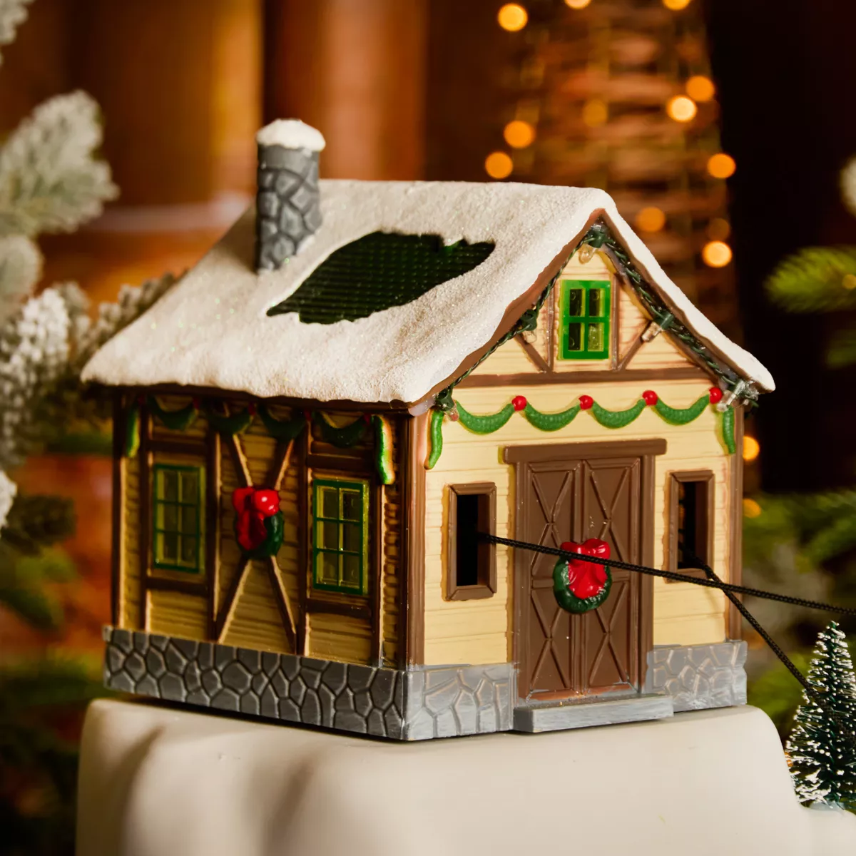 Village de Noël lumineux, musical et animé Télépherique