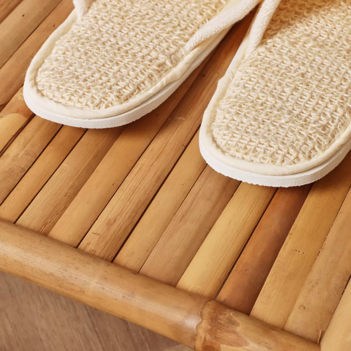 MEUBLE PORTANT BAMBOU PLIABLE 2 BARRES + ETAGERE - HANOì L56 l60 H176