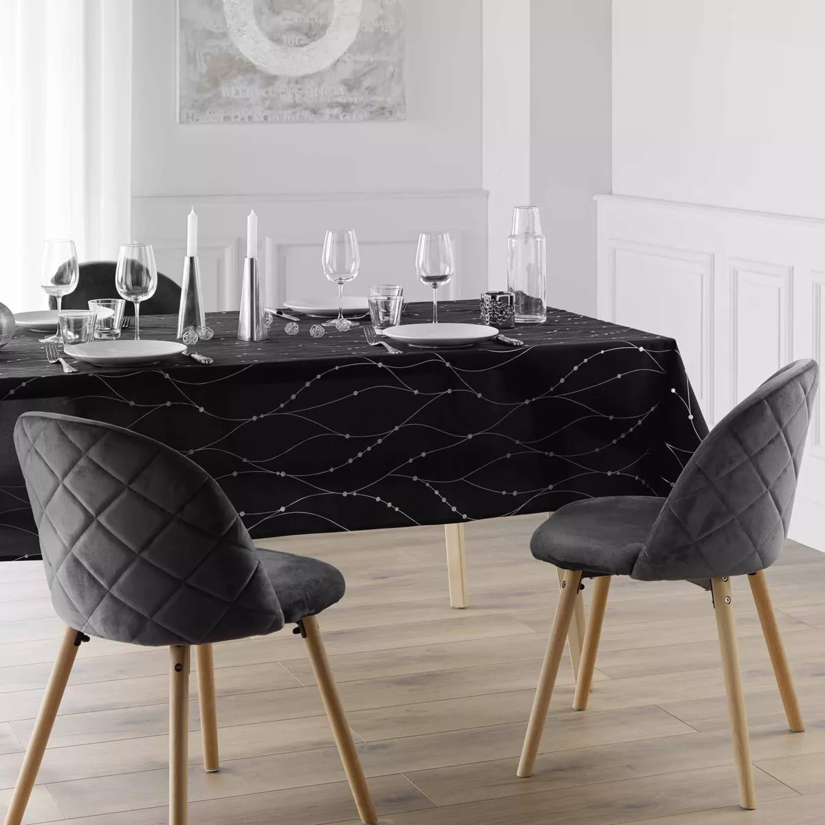 NAPPE RECTANGLE 140 x 240 CM MICROFIBRE IMPRIMEE METAL. FIRMAMENT NOIR/ARGENT