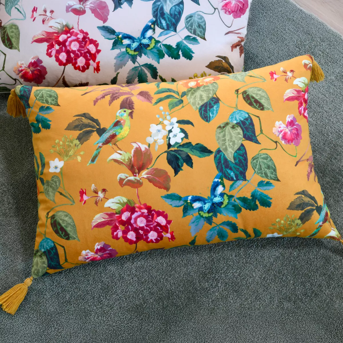 COUSSIN EMMY MOUTARDE 40X60