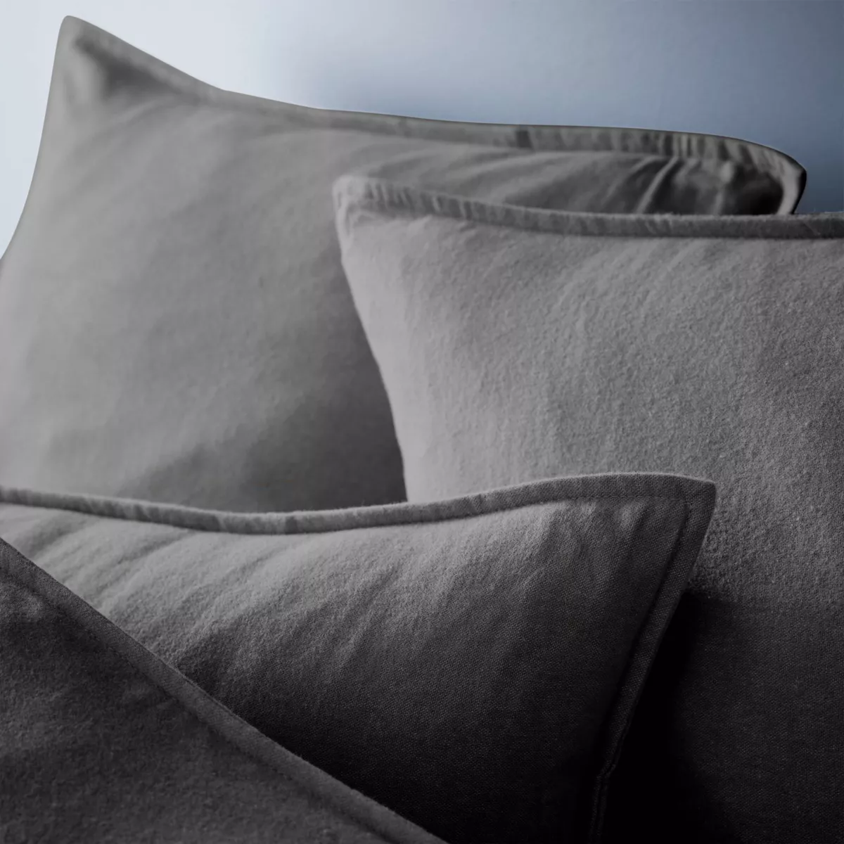 Fodera per cuscino quadrata in flanella di cotone (63 x 63 cm) Nina Grigio antracite