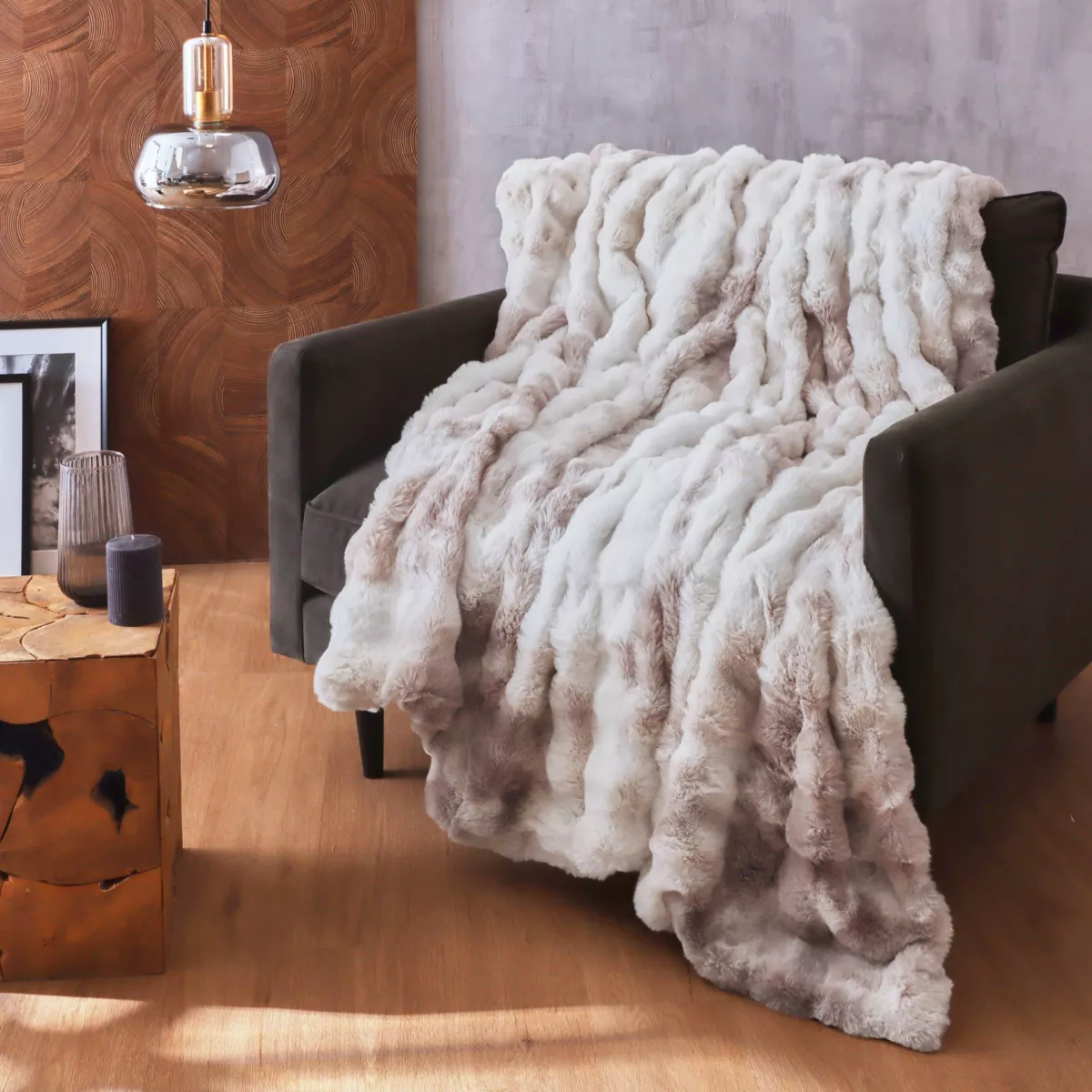 Plaid in finta pelliccia (180 x 220 cm) Toronto Tortora
