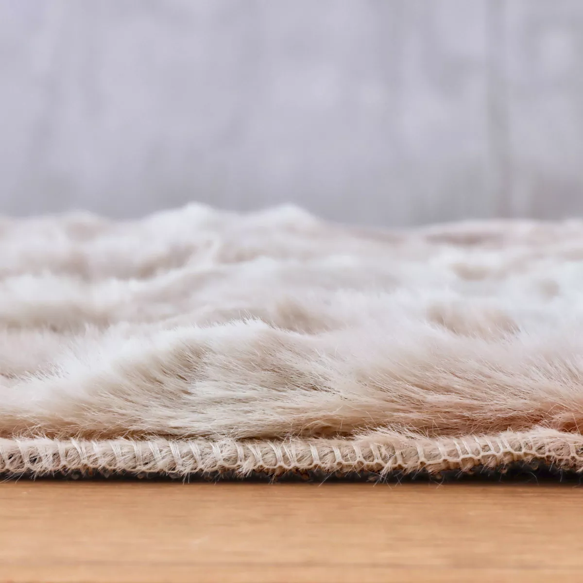 Tapis fausse fourrure (60 x 120 cm) Toronto Taupe