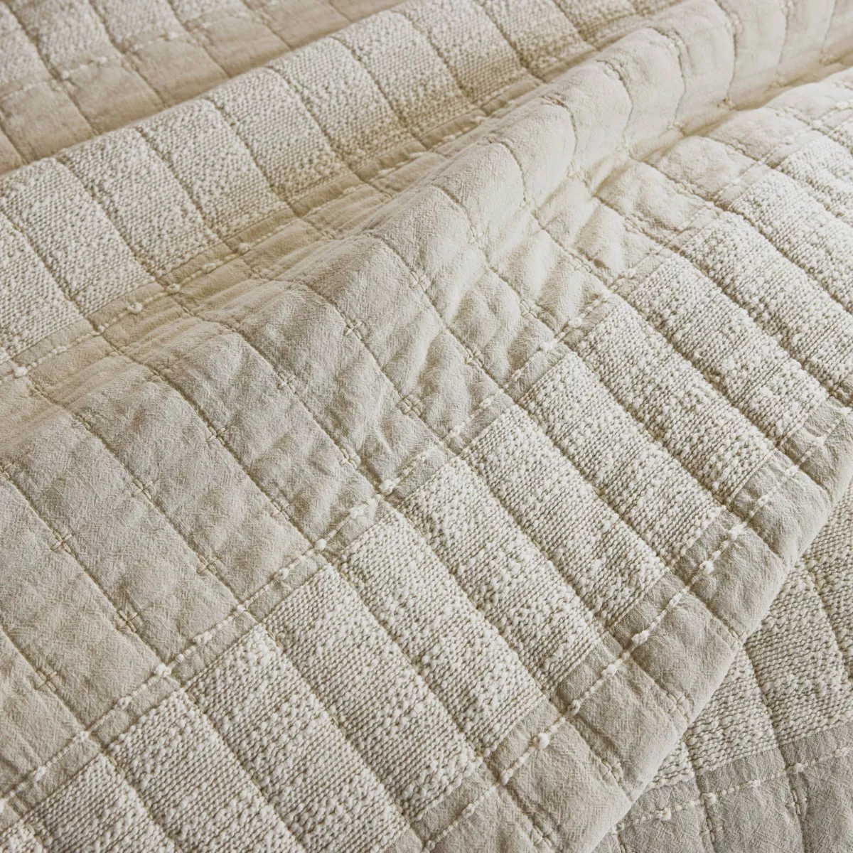 Quadratische Baumwoll-Kissenhülle (60 x 60 cm) Lena Beige Sand