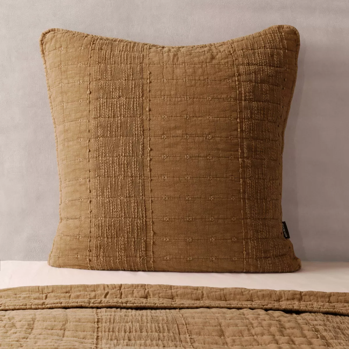 Quadratische Baumwoll-Kissenhülle (60 x 60 cm) Lena Camel