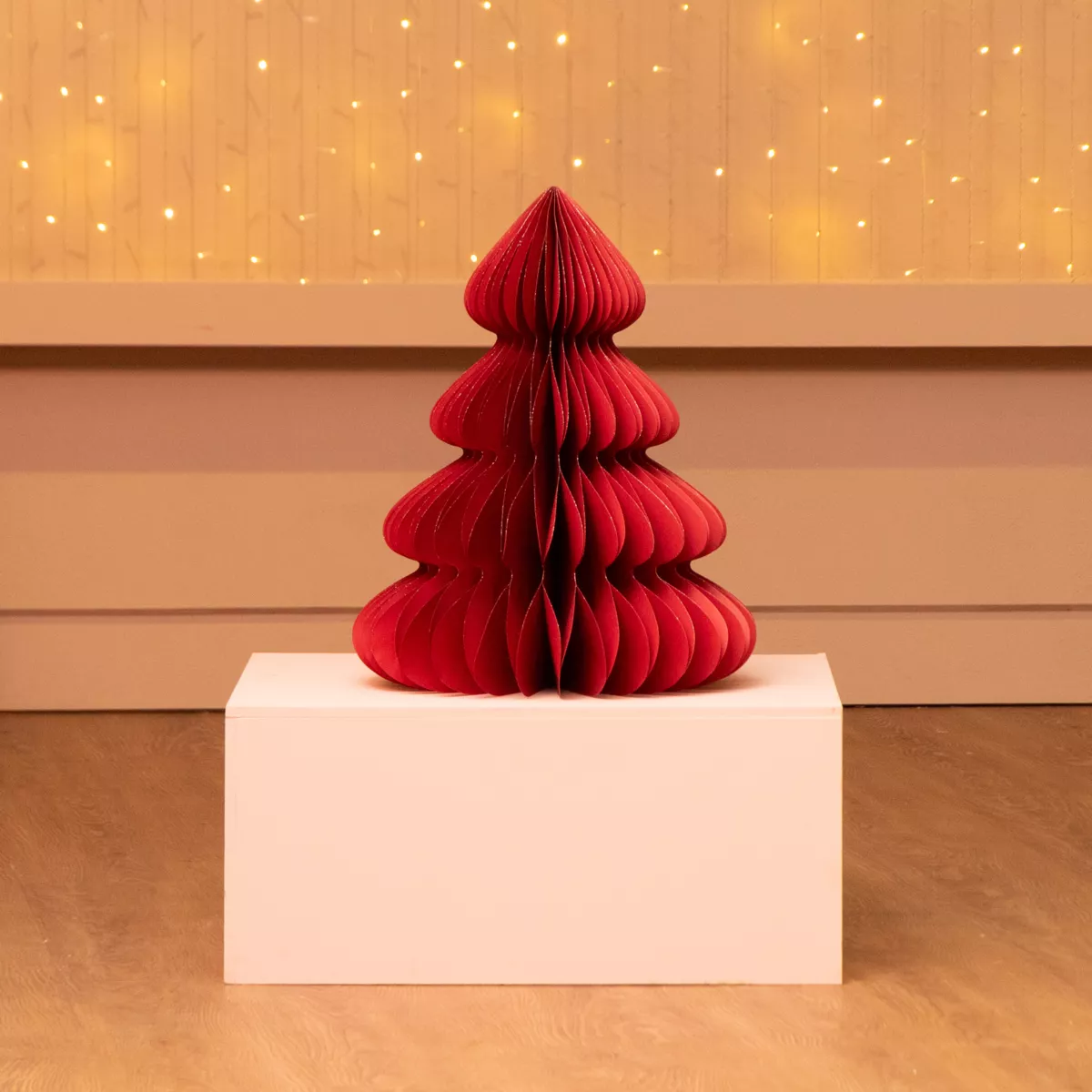 1 Sapin papier 56 couches papier 120gsm dia48-H60cm rouge MAGNETIQUE