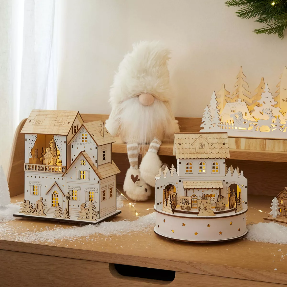 Villaggio di Natale in legno luminoso, animato e musicale a pile (H22 cm) Padiglione festivo