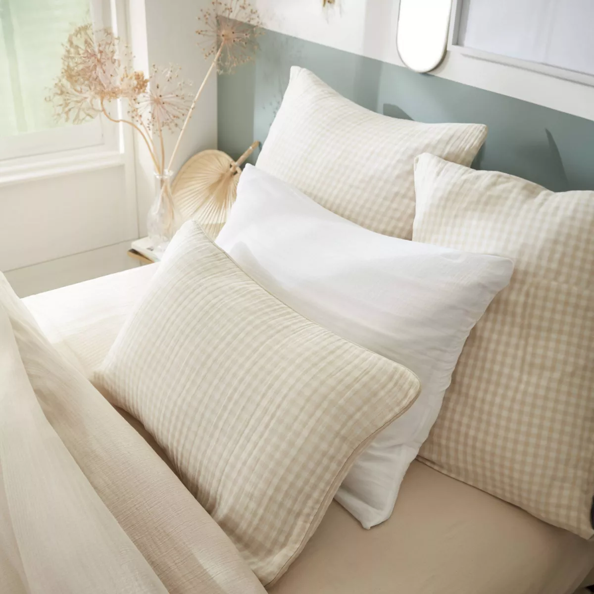 Coussin rectangulaire gaze de coton (40 x 60 cm) Vickie Beige