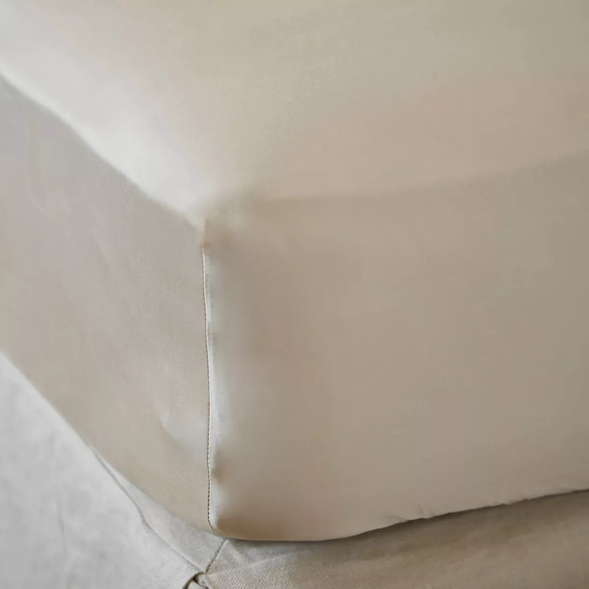 Drap housse satin de bambou (200 x 200 cm) Sienna Beige