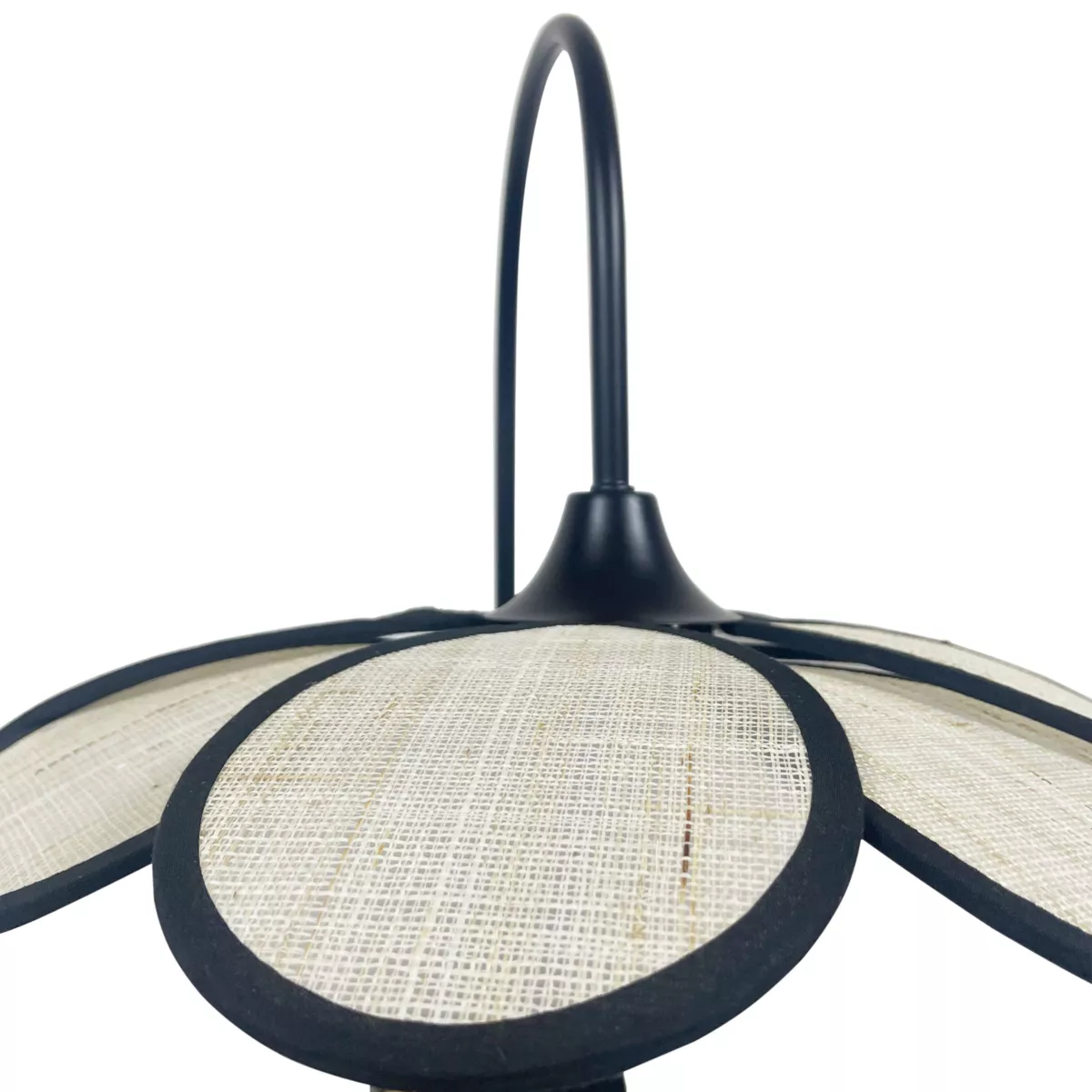 Applique da parete a petalo in tessuto (H62 cm) Alava Nero