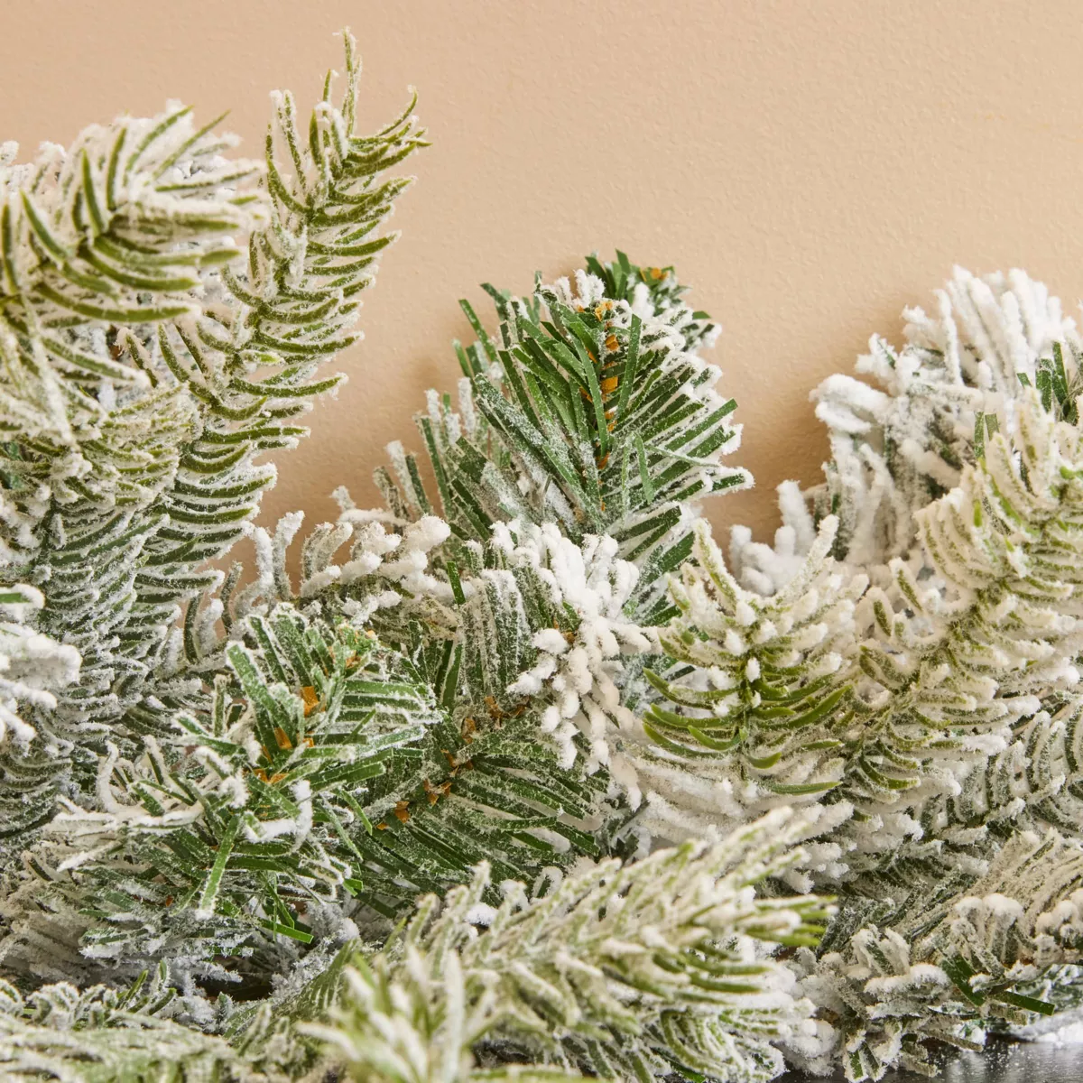 Guirnalda de ramas artificiales Givra