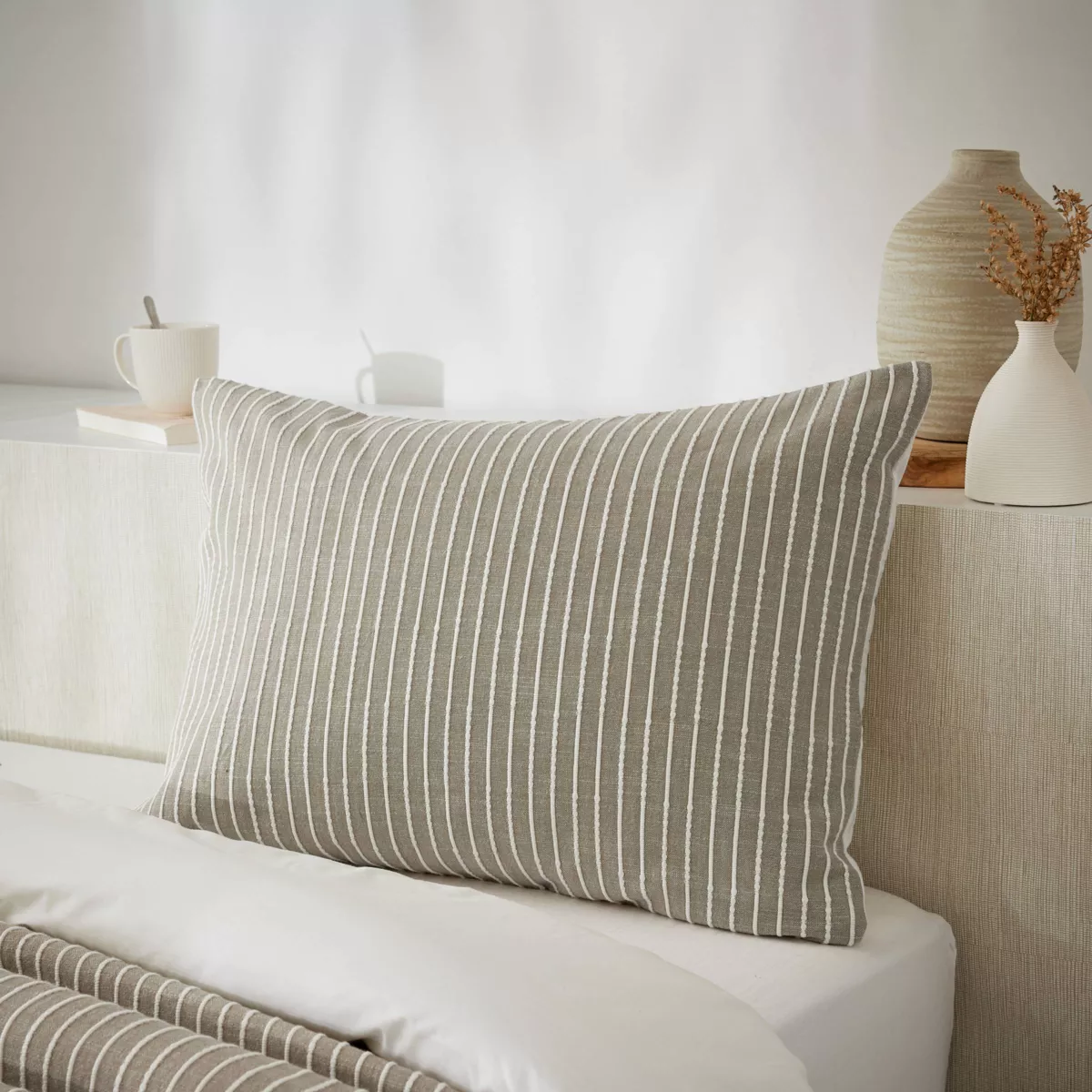Federa rettangolare reversibile in cotone testurizzato e percale (50 x 70 cm) Alice Ecru