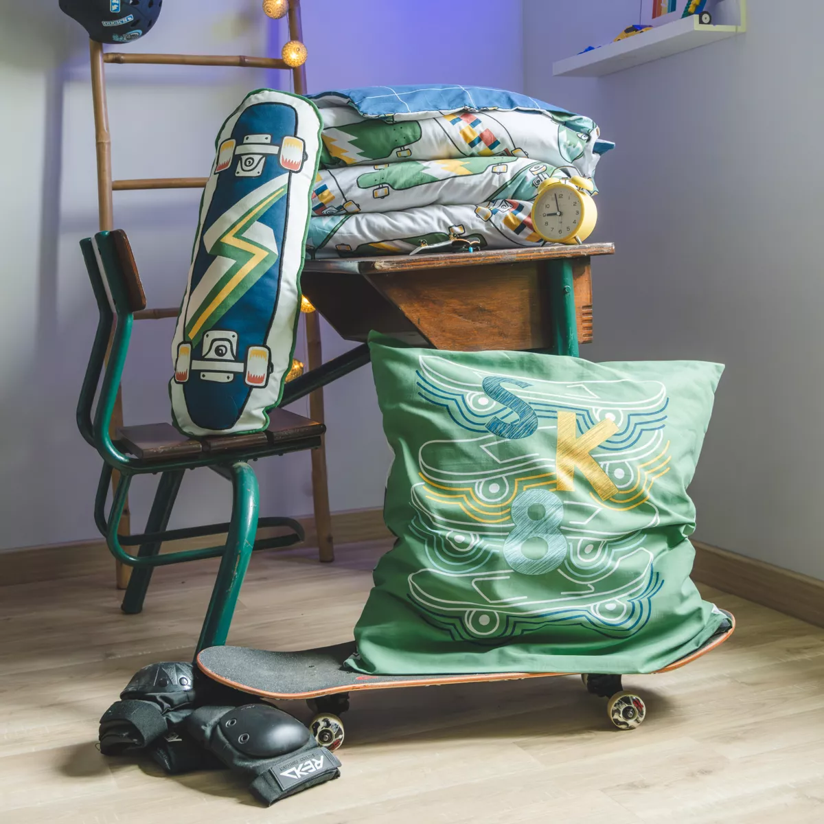 Set copripiumino e due federe per bambini in cotone (240 x 220 cm) California Blu