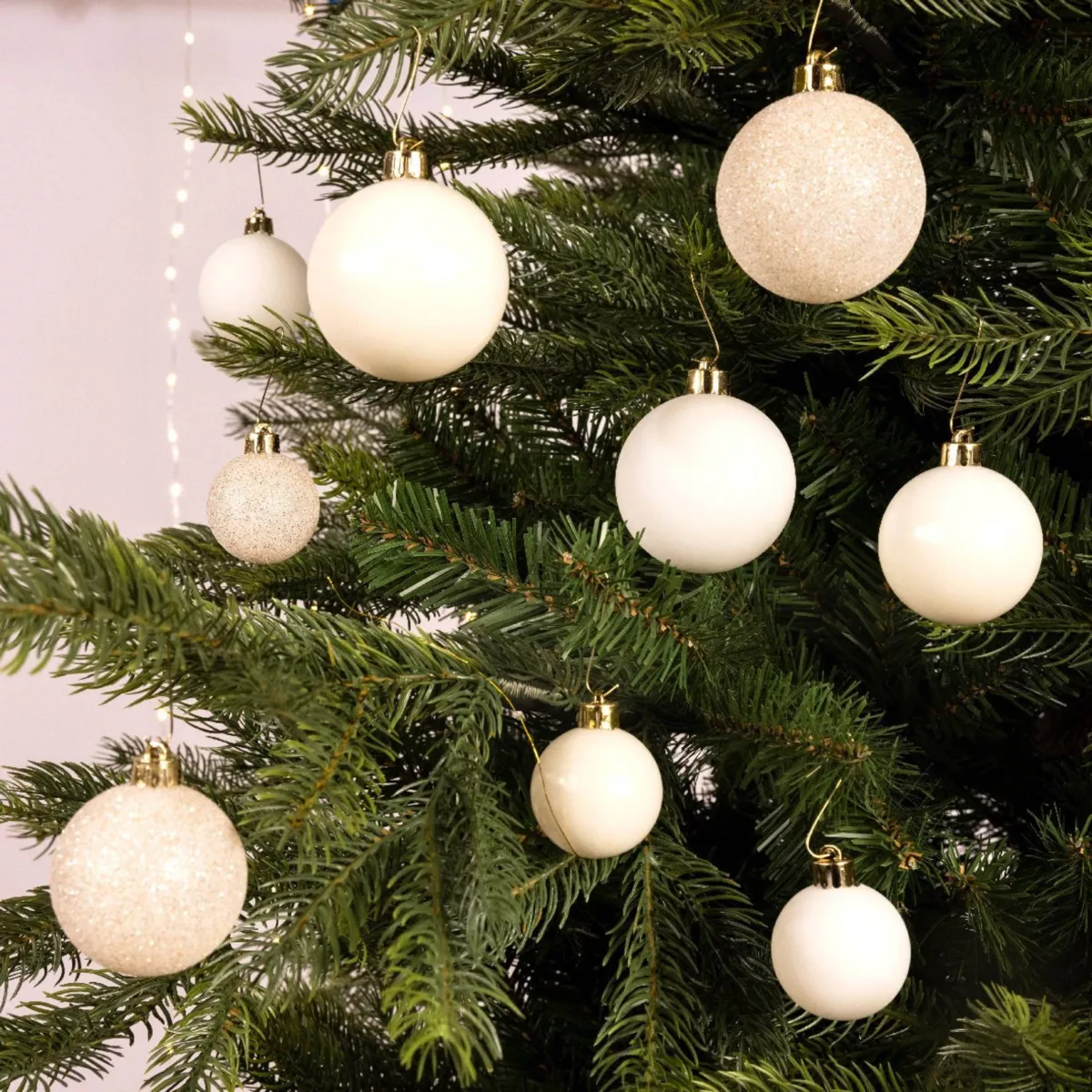 Confezione di  30 palline di Natale assortimento Alpine Bianco panna 2