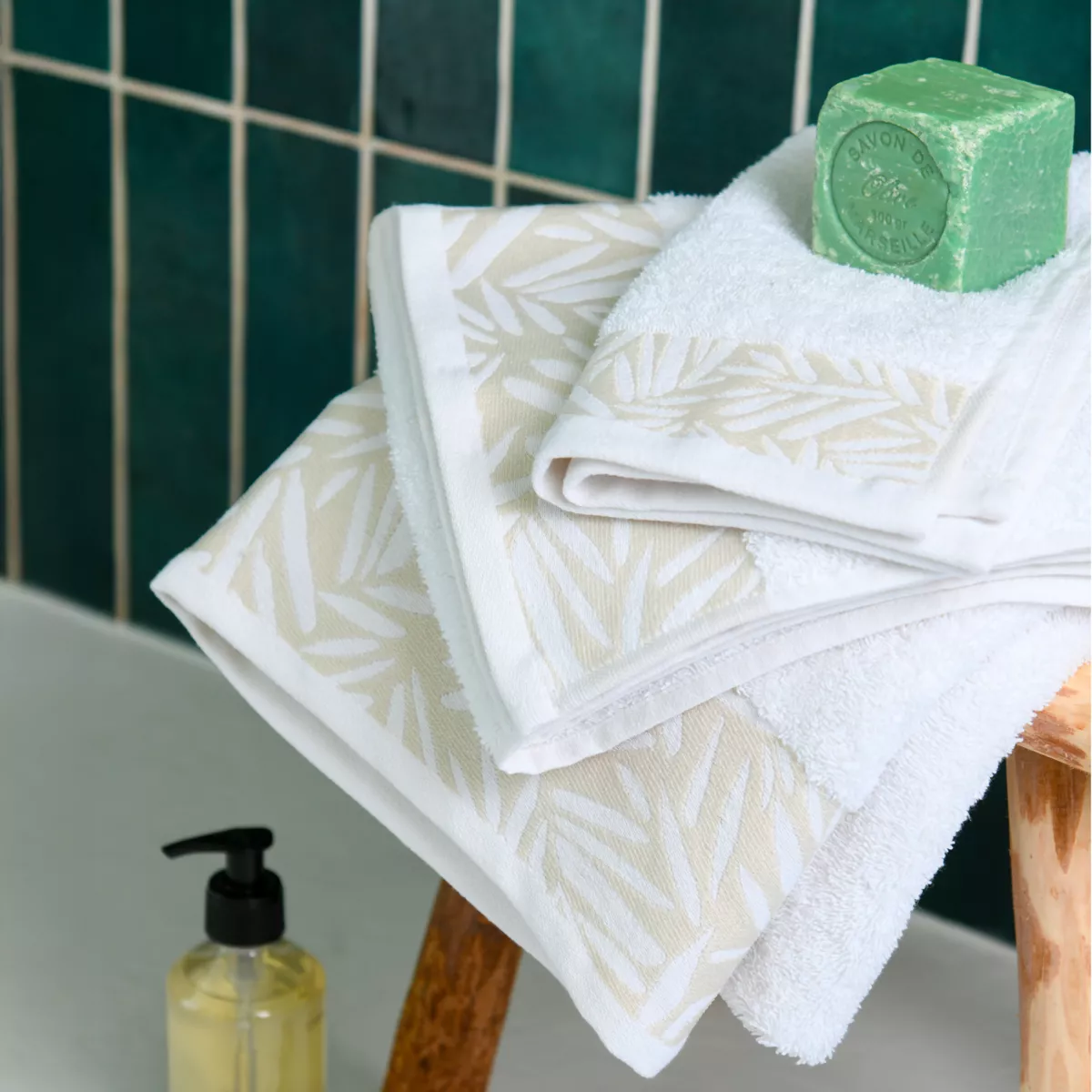 Badhanddoek van katoen (30 x 50 cm) Sora Wit